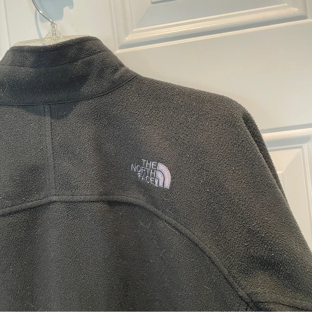 The North Face Men's Black Fleece Windwall Mock Neck Full Zip Jacket Size Medium